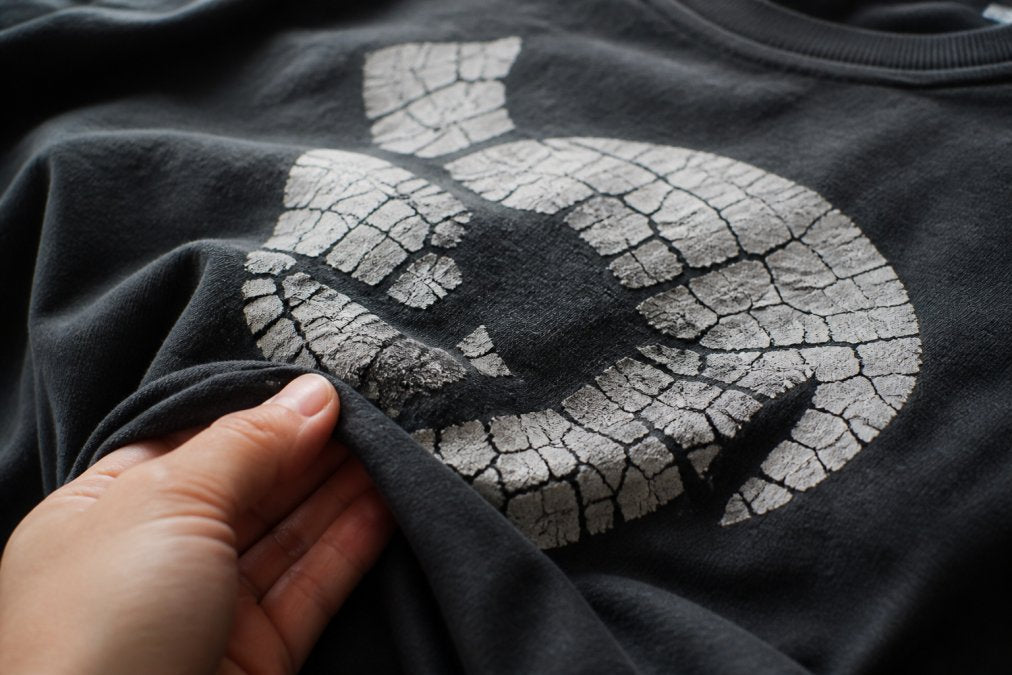 Avoiding Cracked Prints on Custom Tshirts: 2026 Care Guide